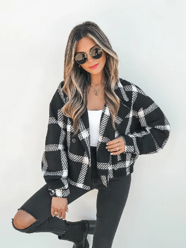 Chic Women's Attire Been Busy Plaid Jacket in Black