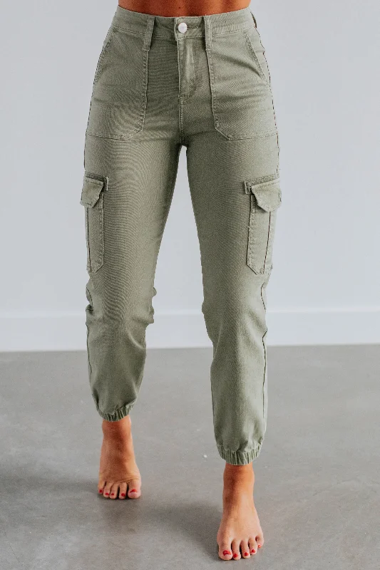 Women's Holiday Apparel Jadia Risen Cargo Pants - Sage