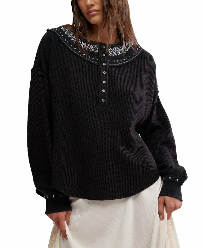 Women's Wedding Apparel Holly Henley Sweater In Black