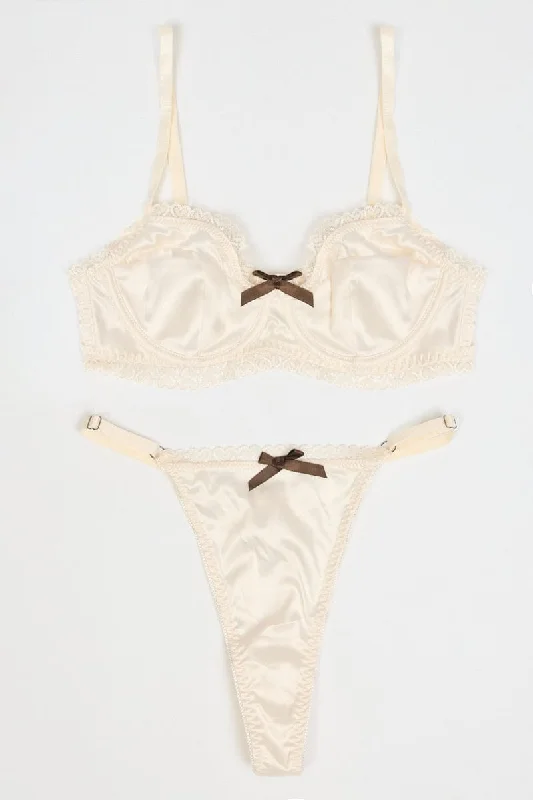 Women's Plus-Size Apparel White Heart Lace Trim Lingerie Set