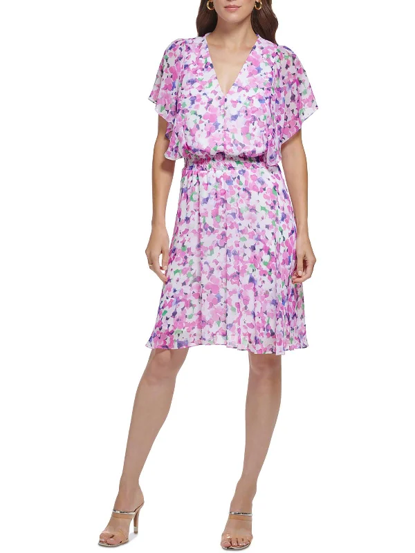 Women's Vintage-Inspired Outfit Womens Chiffon Smocked Fit & Flare Dress