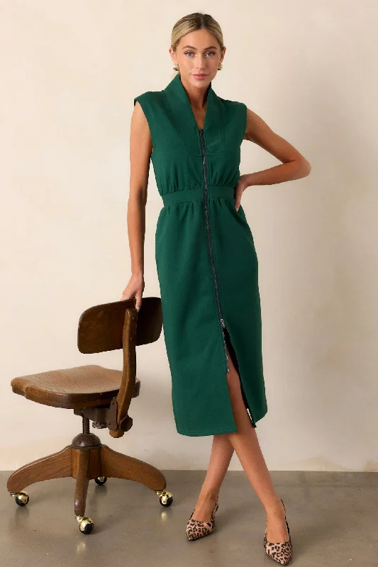 Women's Trendy Apparel Distant Sun Hunter Green Sleeveless Midi Dress